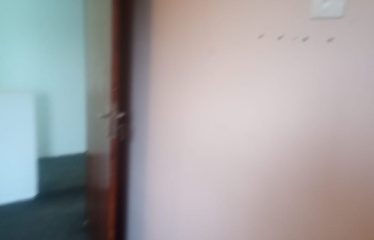 Casa em Perus com 1 suíte e 2 dormitórios